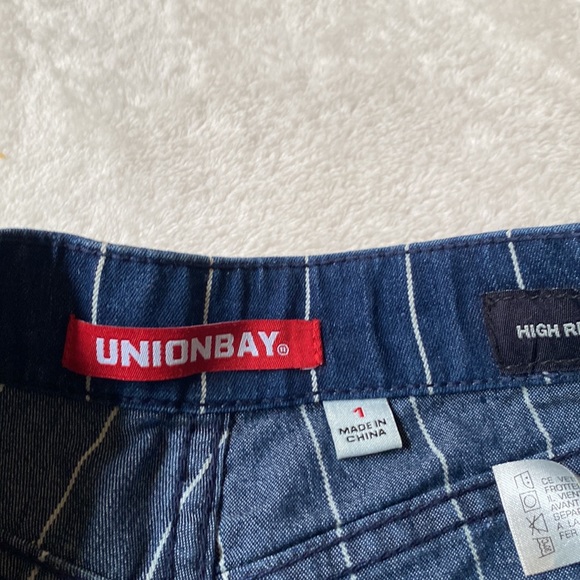 Juniors Union Bay shorts - Picture 2 of 4